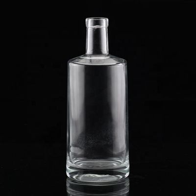 工業用ウォッカ 透明ガラスボトル ショートネックと脂肪ボディ 500ml 750ml