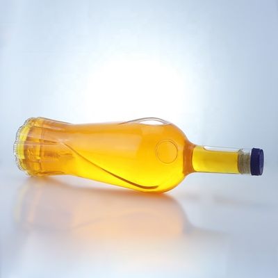精巧なデザイン 750ml クリアウォッカ 酒瓶 コルクガラスネックレスの素材
