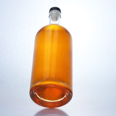 500ml 700ml ウィスキー・ラム・ジン・ブランデー用の人気のある形状の透明な酒ガラスボトル