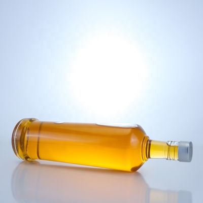 カスタムデザイン 750ml ウイスキーガラスボトル 素材と透明またはカスタマイズされた色
