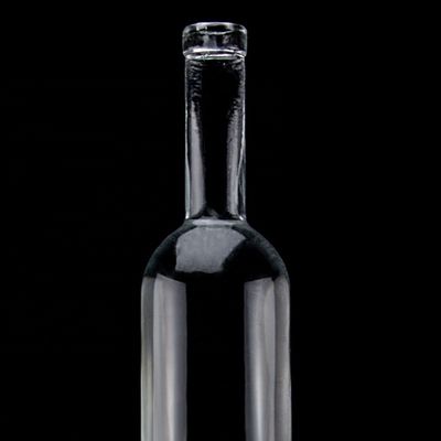 精巧なデザイン ウォッカ 酒 750ml 透明ガラスボトル スクリューキャップ