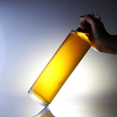 750ml ウォッカ ガラス ボトル コルクと ユニークなデザインで ユニークなシリンダー形