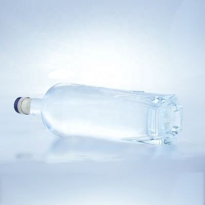 ガラスカラー アルコール飲料のためのガラスボトル 750 ml コークシールフリント 空