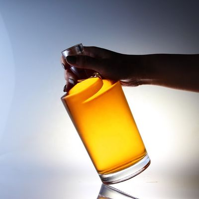 アシド・エッチ 表面操作 コルクキャップ 曲がり形 厚い底のウォッカ 750ml ガラスボトル