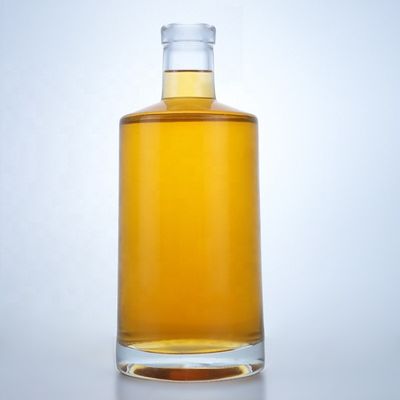 Avialable 透明な円形のワインボトル 500ml 700ml 750ml 飲料用コルク付き