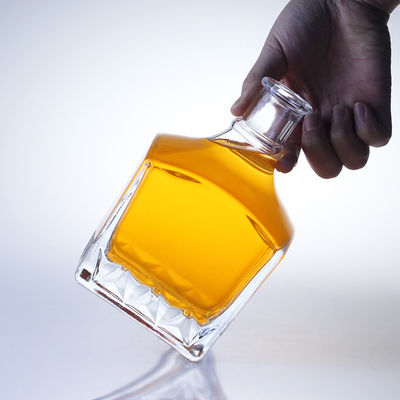 ウイスキー グラス ボトル スクウェア ポップ 750ml 伝統的なウイスキー 選択