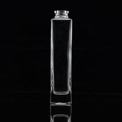 750ml 濃厚の透明ガラスアルコールボトル 金属キャップ