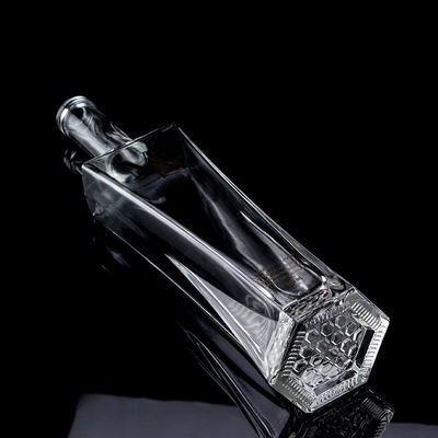 精巧なデザイン ウォッカ 酒瓶 透明またはカスタマイズされた 750ml ガラスボトル コルク