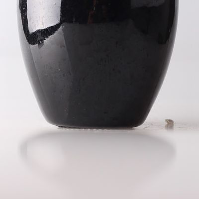 750ml 空の黒いボトル コーク口とスプレーガラスボトル ウォッカの宣伝のために