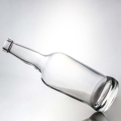 オーダーメイドロゴ ガラスカラー 700ml ウォッカ ブランデー ウィスキーとより多くのための丸い酒瓶