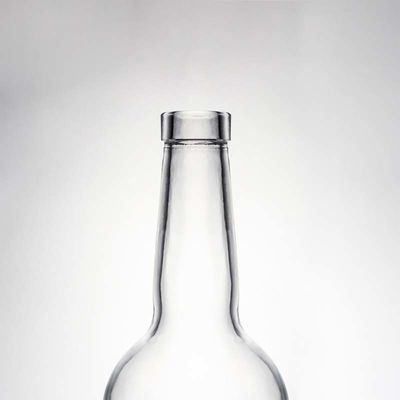 オーダーメイドロゴ ガラスカラー 700ml ウォッカ ブランデー ウィスキーとより多くのための丸い酒瓶
