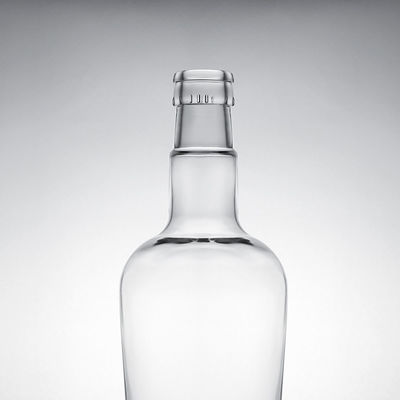 独特の密封型コルク 750ml ジン・ラム・シャンパン・ブランデー・ウイスキーのための高石灰のガラスボトル
