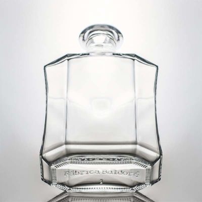 透明またはカスタマイズされた 独特のポリゴンガラス酒瓶 ウィスキー ジン ラム ウォッカ 1000ml