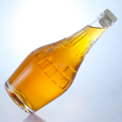 シャンパン用700ml 豪華なデザインの 透明な石灰色のガラスボトル 独特の形と空っぽ