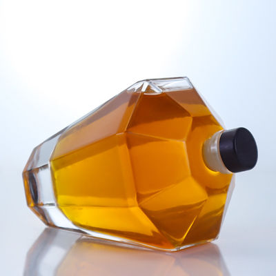 コラー素材 ガラス 700ml ジン・ラム・シャンパン・ブランデー・ウイスキーのためのユニークな形状のボトル