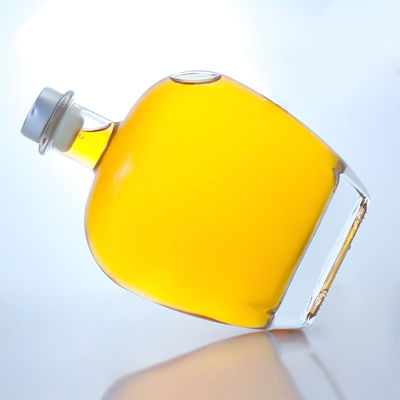 ジン・ラム・シャンパン・ブランデー・ウイスキーのための透明な丸い形ガラスボトル 700ml
