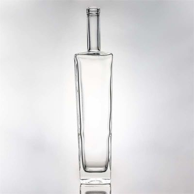 ボディ素材 ガラス 1000ml 高石とコルクで四角形のウイスキーボトル