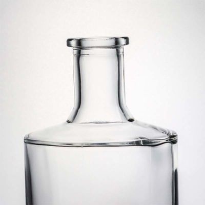 クリアまたはカスタマイズされた丸い形 750ml 1000ml ウイスキー用木のコルク付きガラスボトル