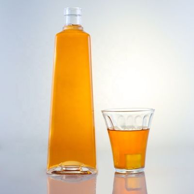 カスタマイズされたロゴ クリアグラス 750ml ウイスキーボトル コルクと四角形