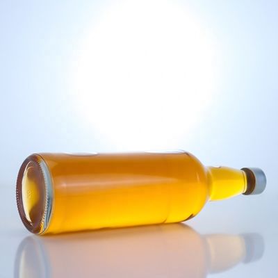 スクリューキャップ カスタマイズされたロゴ 500ml 700ml クリア フリント・テキラ ウイスキー・ウォッカ ガラスボトル