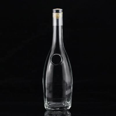 エレガントな日本のサケ アルコールのボトル 500ml 密封型コルク付き独特のガラス