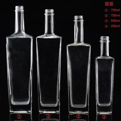 グラスベース材料 ウォッカ 酒 蒸留所用 ガラスボトル 異なるサイズ